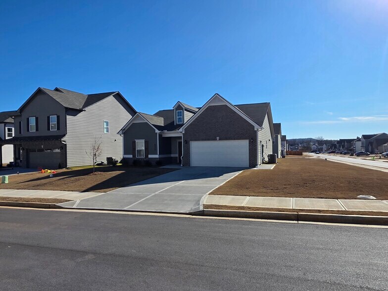 Building Photo - 123 Duncan Farm Dr NW