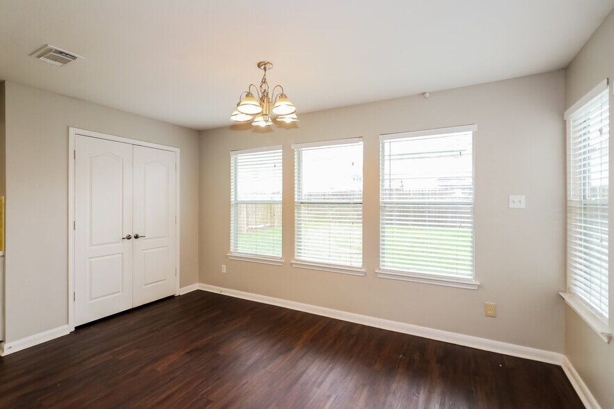 Building Photo - 9618 Eagle Eye Ln