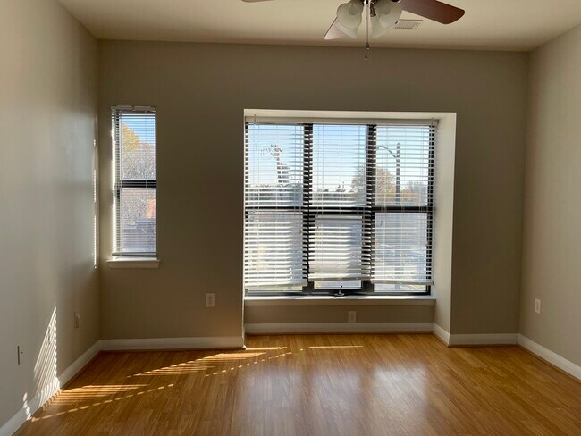 Building Photo - 566 New Bern Station Ct