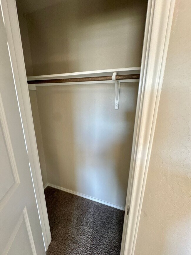 Building Photo - Bulverde Area - Hidden Trails Subdivision 3 beds 2 bath Home for Rent