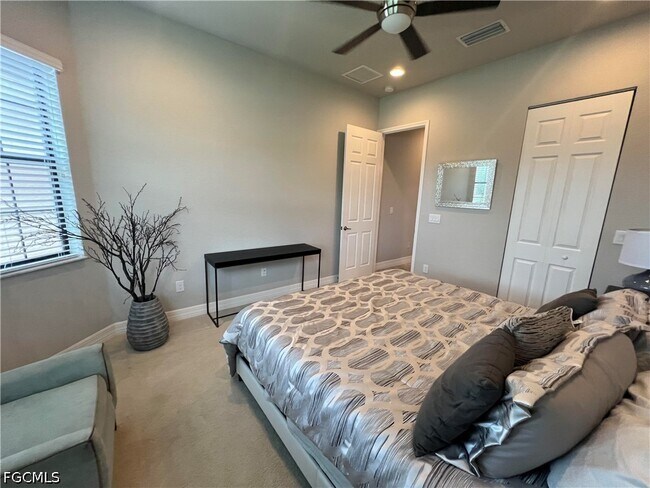 Building Photo - 11624 Stonecreek Cir