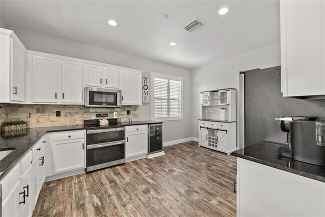 Building Photo - 14019 Crater Cir