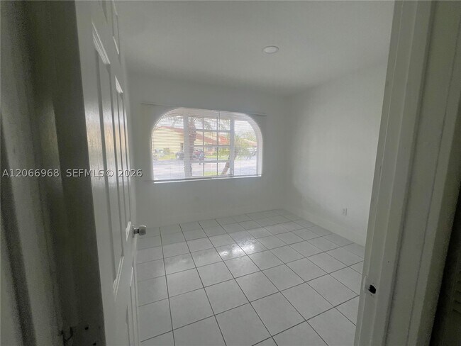 Building Photo - 11720 SW 103rd Ln