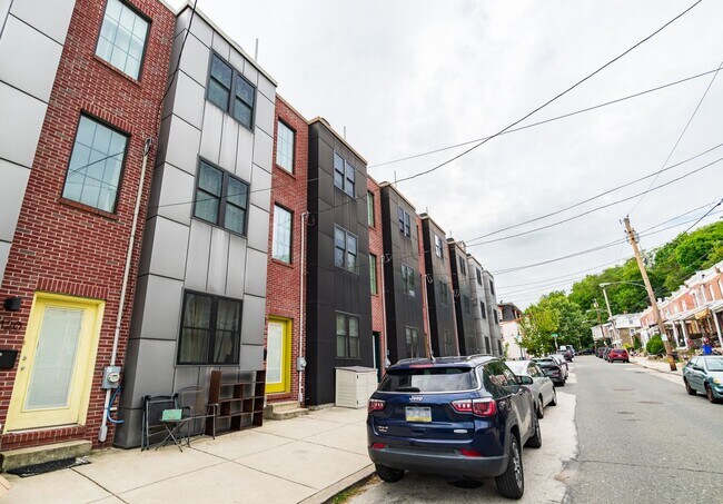 Building Photo - Five Bed Manayunk Apartment