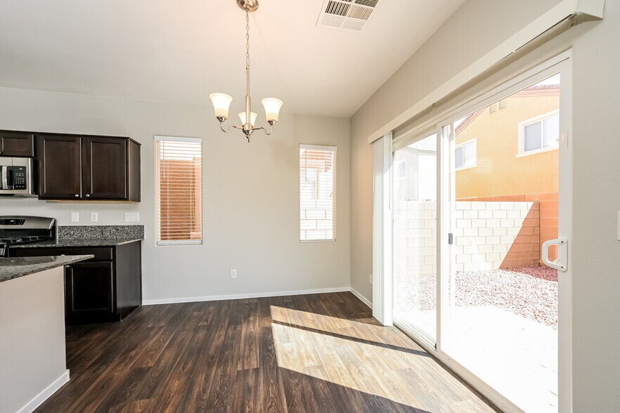 Building Photo - 6238 Borland Ct