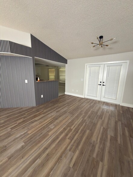 Building Photo - 9132 Remington Dr