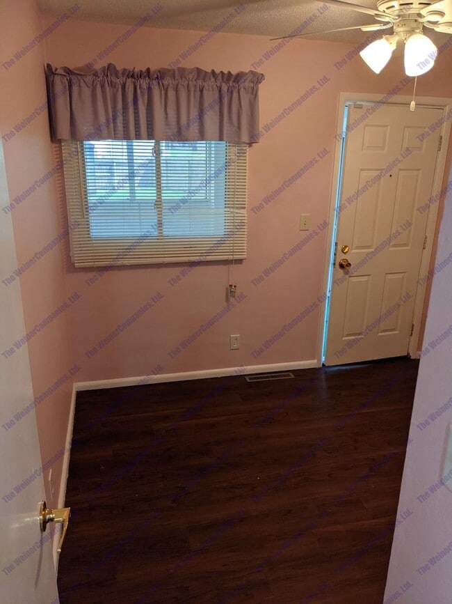 Building Photo - Now leasing!!!