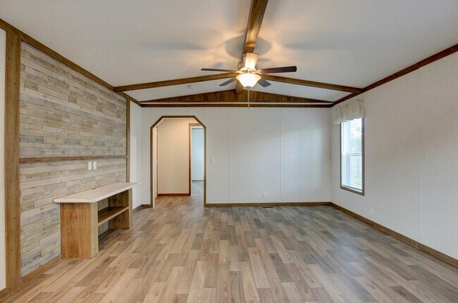 Building Photo - 295 Seays Rd