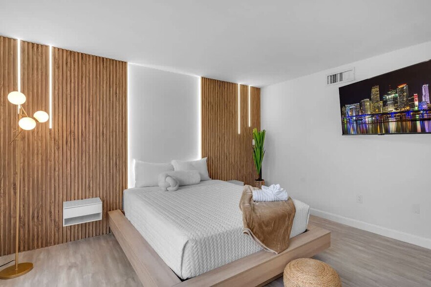 Building Photo - 468 Golden Isles Dr