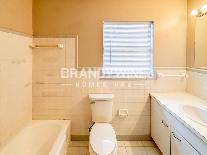 Building Photo - 7236 Darien Way