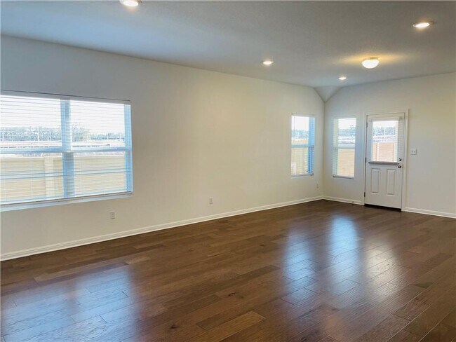Building Photo - 2605 Bantry Rd