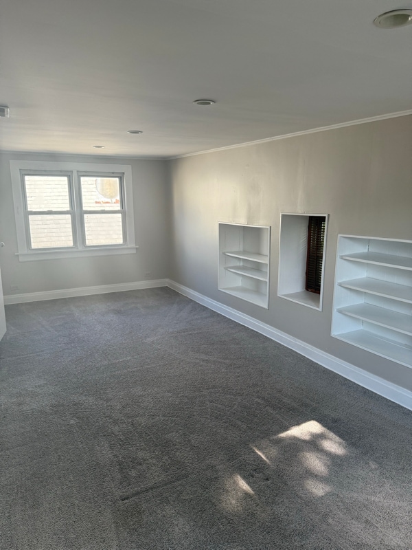 Building Photo - 2138 W McLean Ave