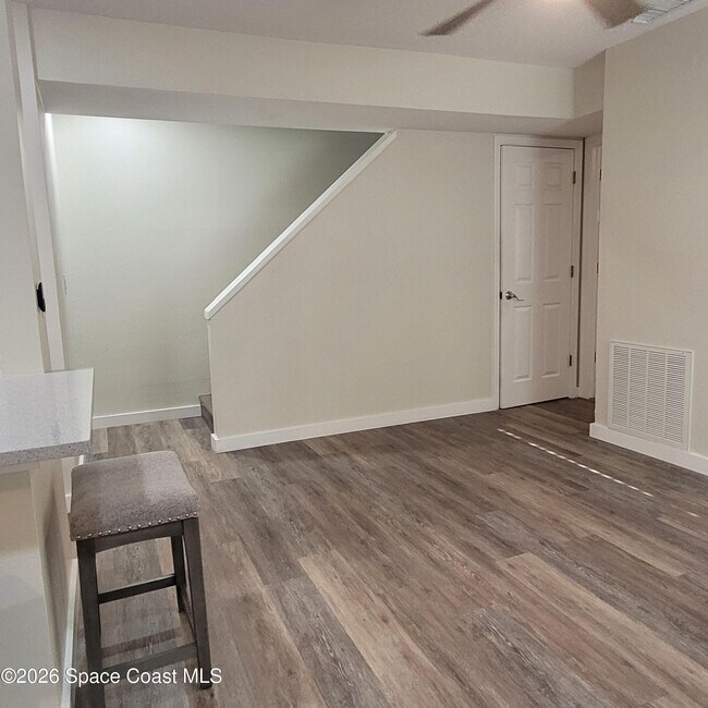 Building Photo - 1460 Sheafe Ave NE