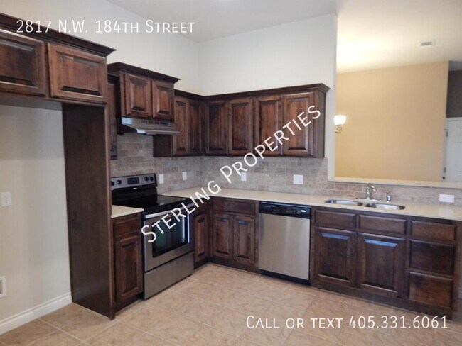 Building Photo - 2817 NW 184th St