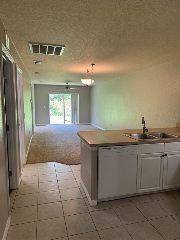 Building Photo - 1011 Fox Lake Dr