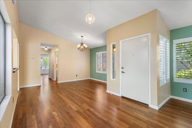 Building Photo - 229 Brighton Ct