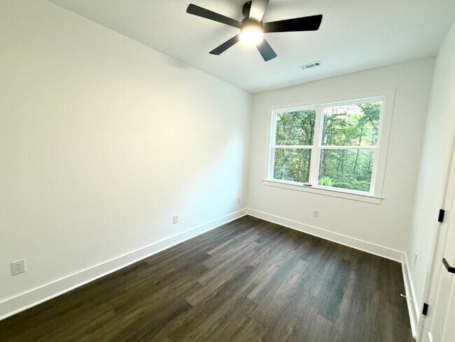 Building Photo - Newly Built 3 bed/2 bath in Westminster