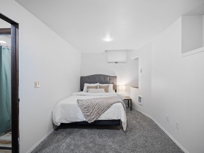 Building Photo - Cozy 2-Bed/1-Bath in Historic Browne’s Addition (Furnished)