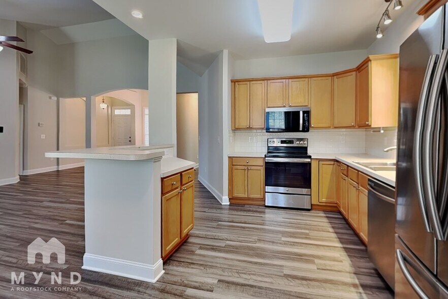 Building Photo - 2845 Atwood Rd