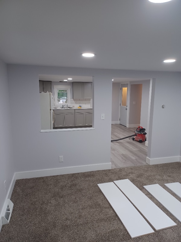 Building Photo - 317 W Main St