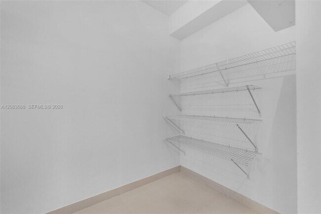Building Photo - 3125 NE 184th St