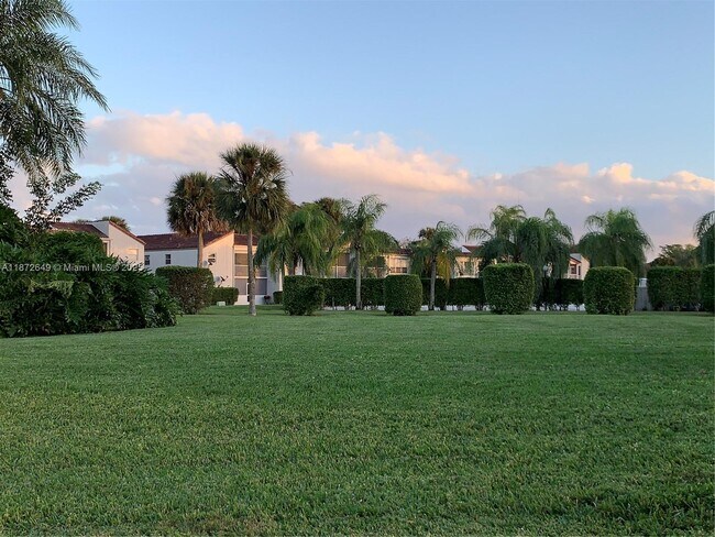 Building Photo - 7406 Woodmont Terrace
