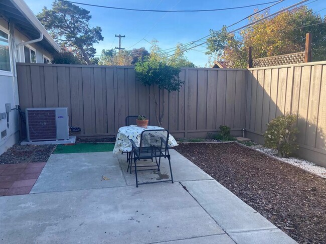 Building Photo - 5749 Preston Dr