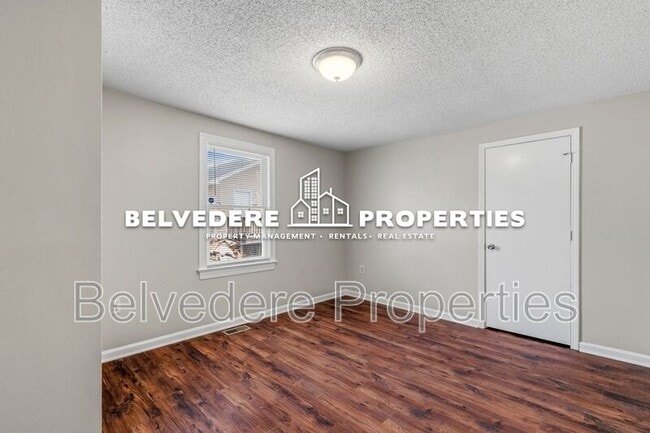 Building Photo - 104 S Raleigh St