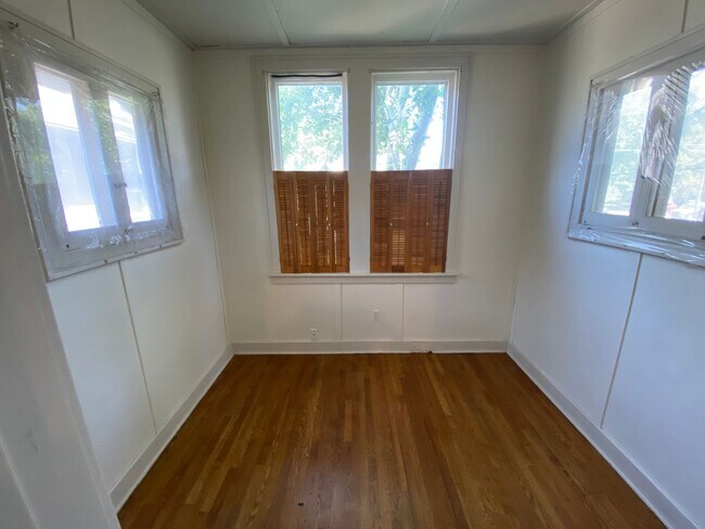 Building Photo - 1544 D St