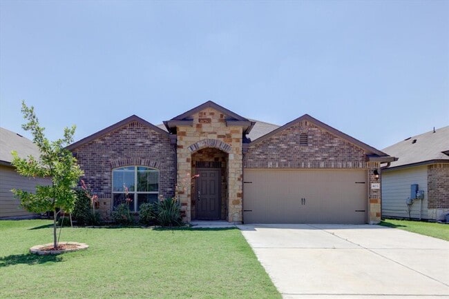 Building Photo - 403 Kyra Ln