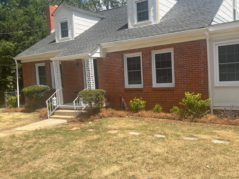 Building Photo - 3333 Gilmer Ave