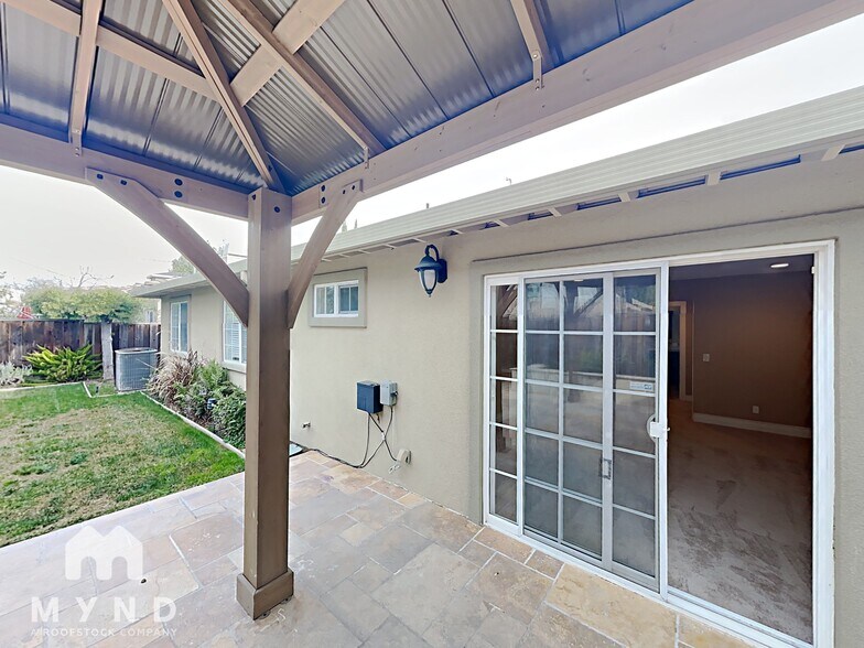Building Photo - 10305 Wunderlich Dr