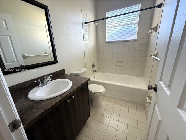 Building Photo - 5081 SW 136th Terrace