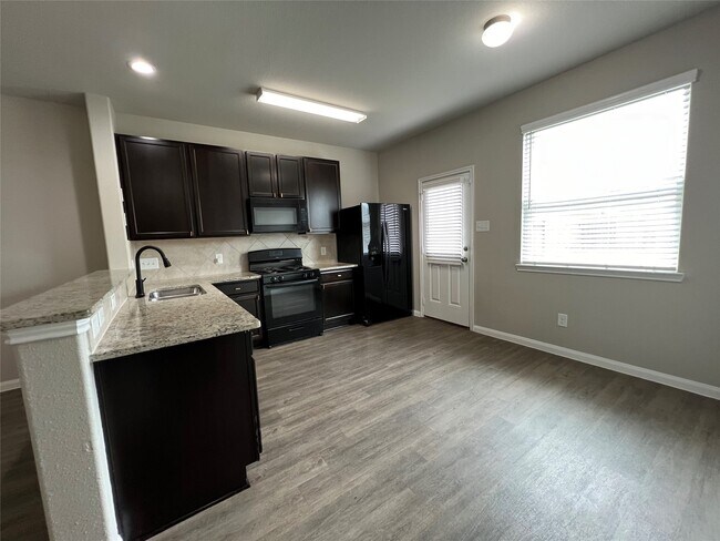 Building Photo - 3219 Atascocita Vale Dr