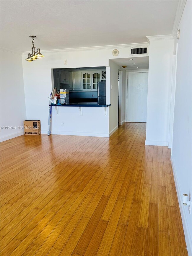 Building Photo - 13499 Biscayne Blvd