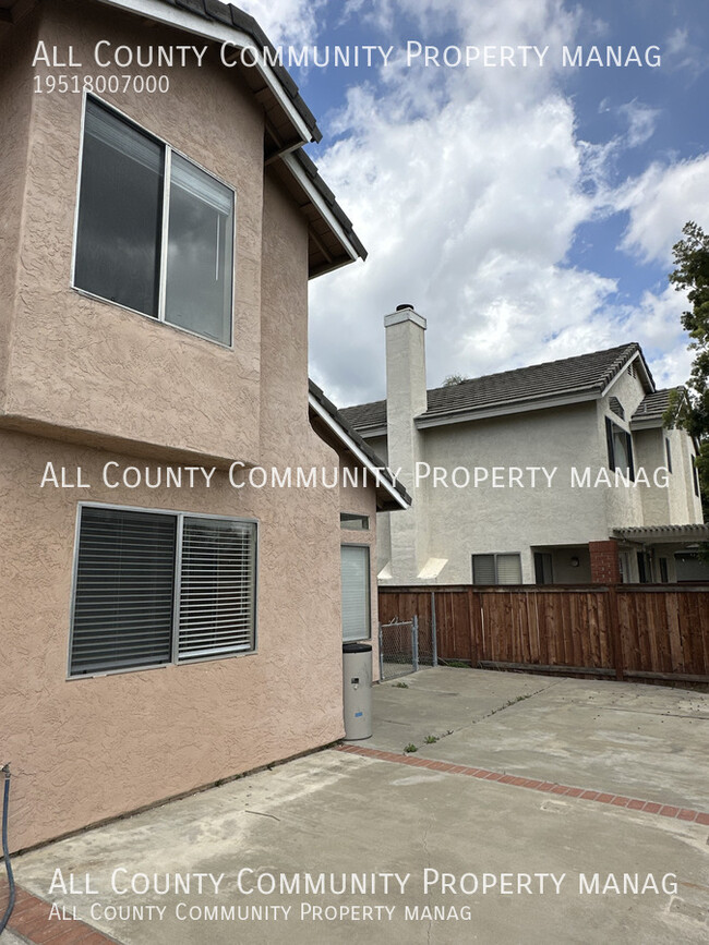 Building Photo - 39924 Osprey Rd