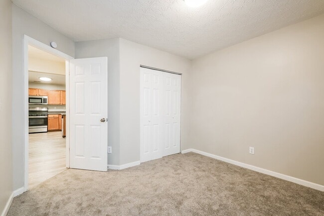 Building Photo - 79 Topaz Dr