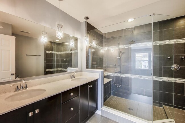 Building Photo - 10 N Dryden Pl