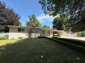 Building Photo - 2627 E Melony Dr