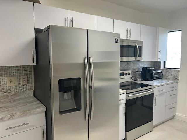 Building Photo - 245 189th Terrace