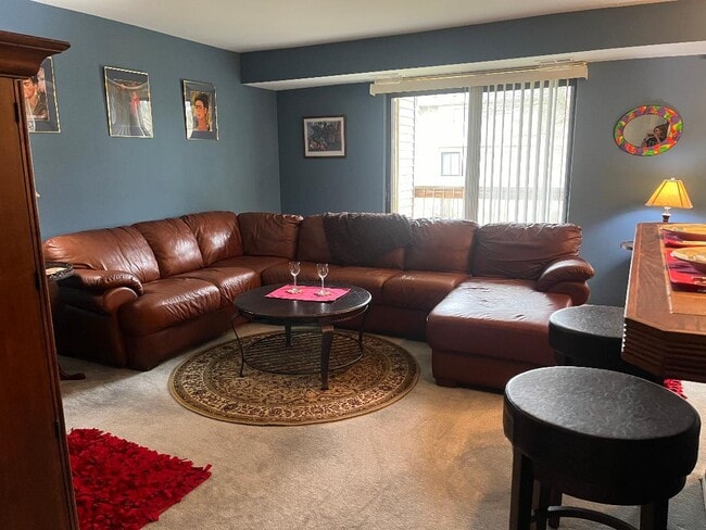 Building Photo - 30475 W 14 Mile Rd