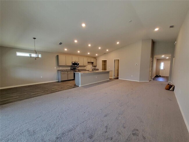 Building Photo - 6501 Polly Ln