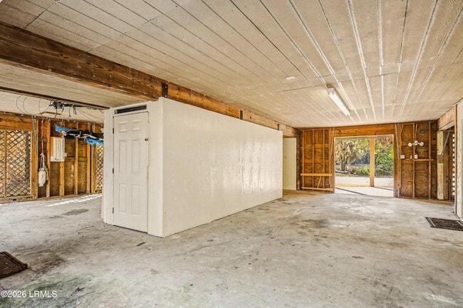 Building Photo - 1812 Dolphin Row Dr