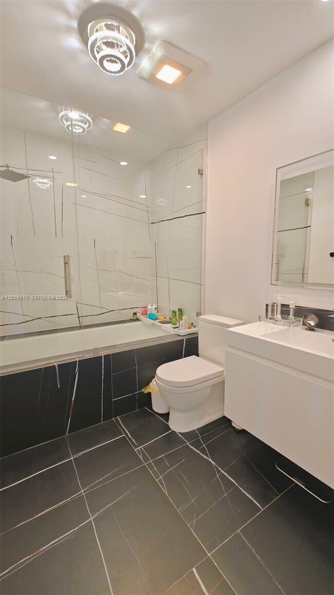 Building Photo - 1100 Biscayne Blvd