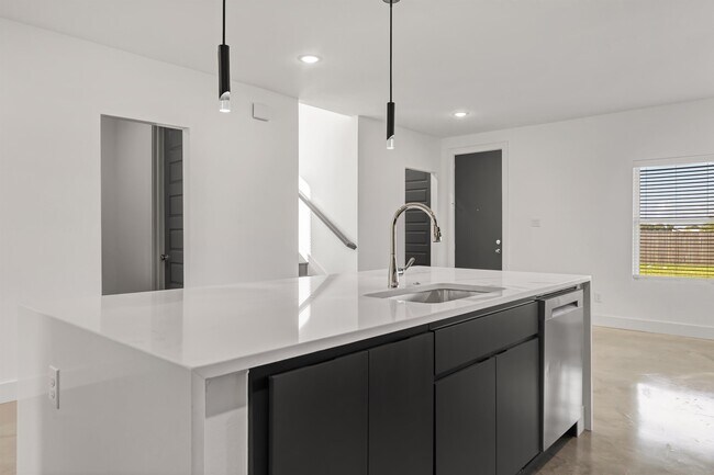 Building Photo - 3009 Alpha Wolf Ct