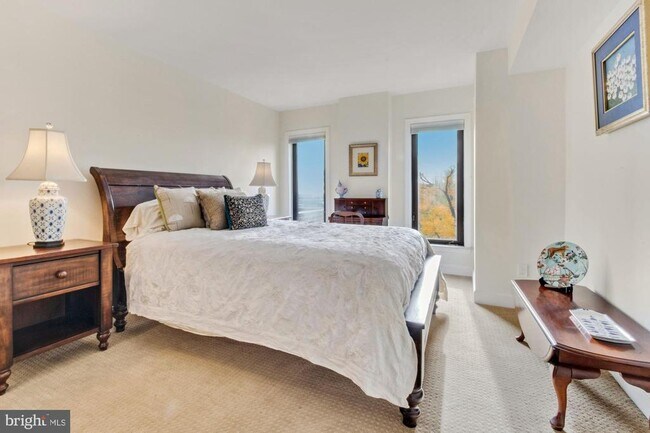 Building Photo - 1080 Wisconsin Ave NW