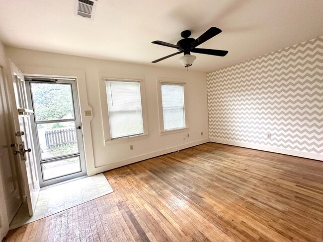 Building Photo - 4812 Ramsey Ave