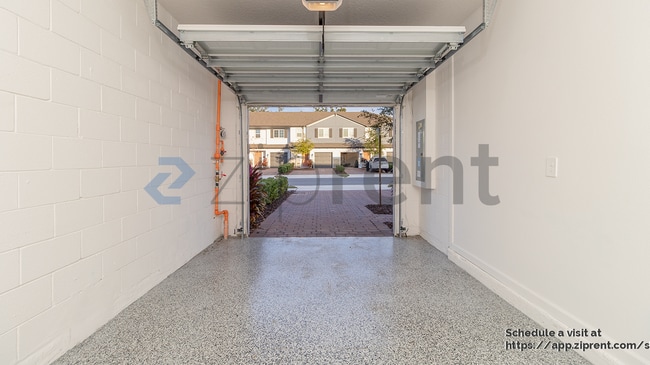 Building Photo - 432 Cape Honeysuckle Pl