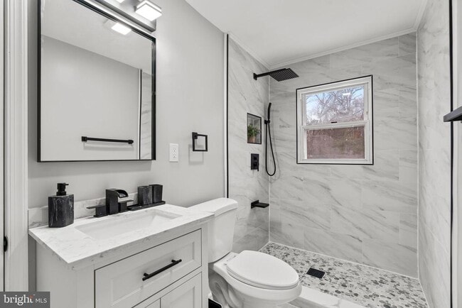 Building Photo - 10530 Scaggsville Rd