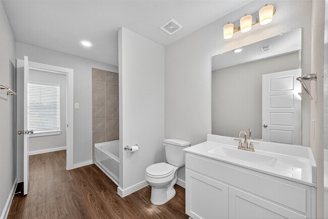 Building Photo - 21932 Juniper Crossing Dr